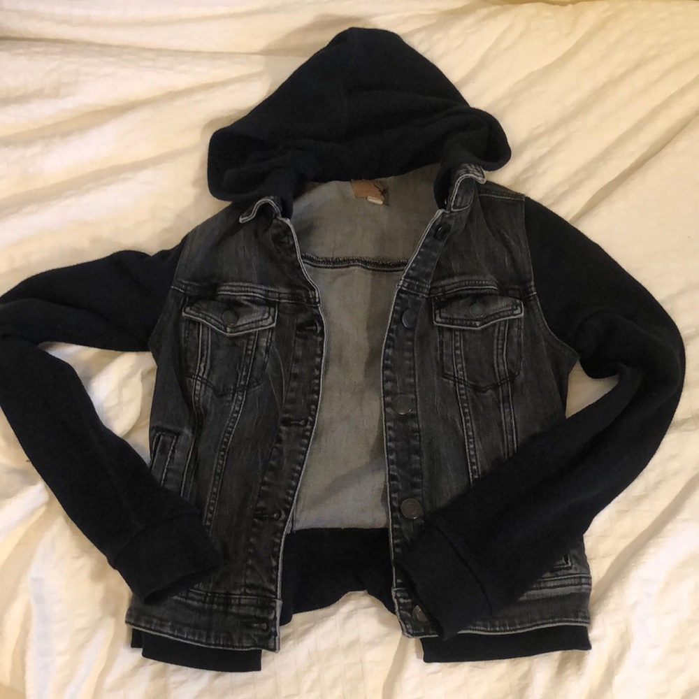 American Eagle Staple Denim & Sweater Jacket